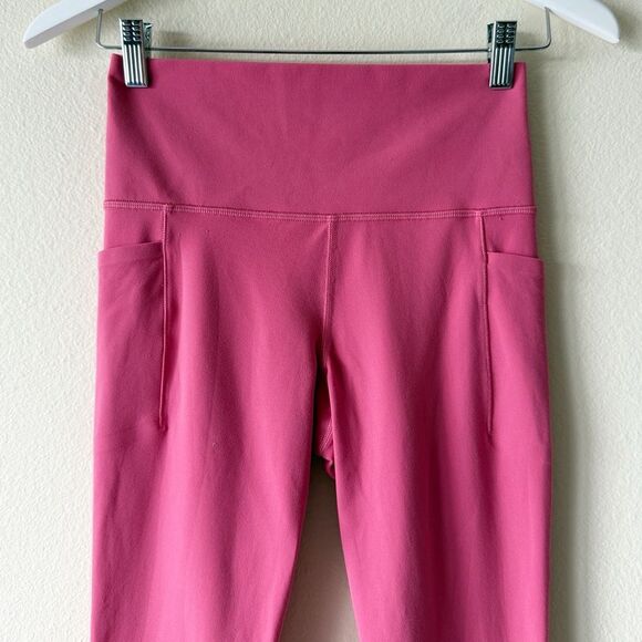 Athleta Salutation Stash Cropped Leggings - Picture 2 of 8